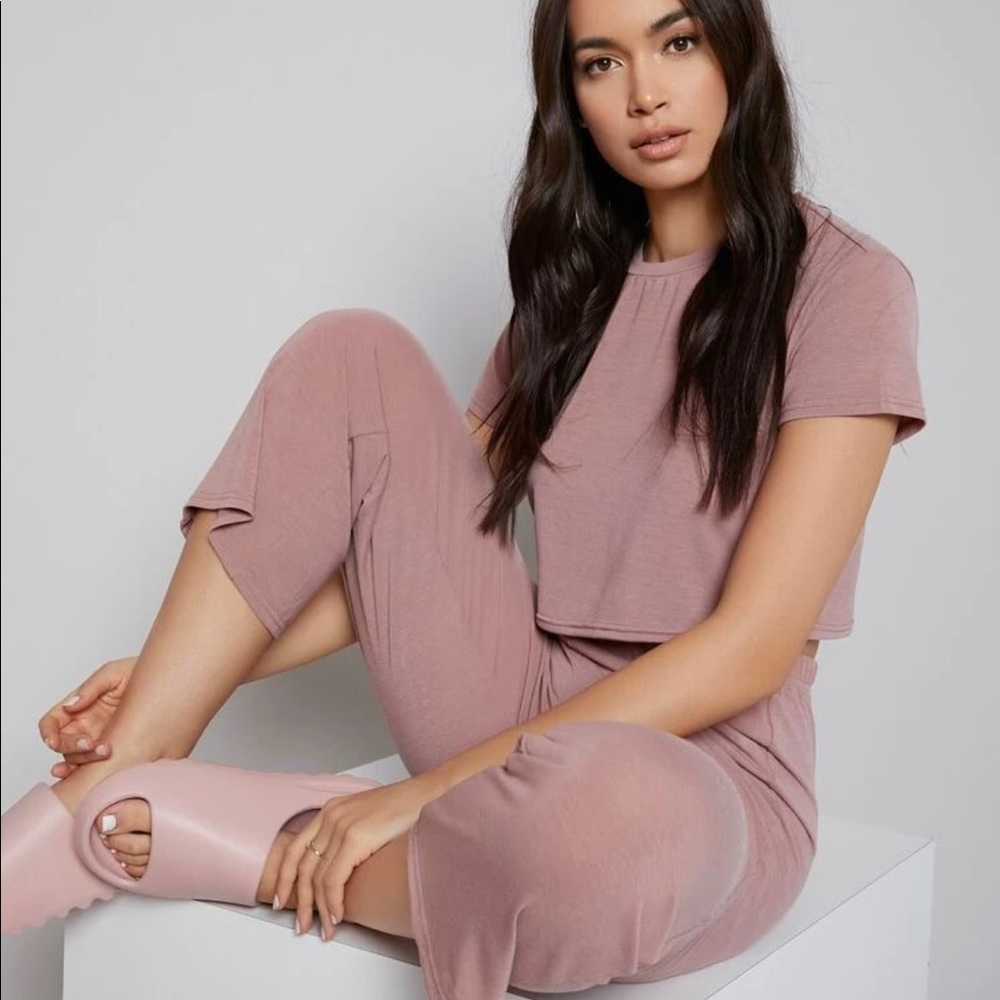 Two piece lounge set